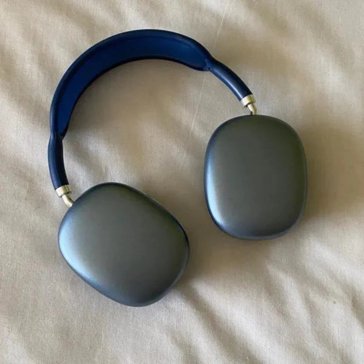 P9 Wireless Headphones with Bluetooth 5.2 - 1 Pcs - SDA Retail StoreP9 Wireless Headphones with Bluetooth 5.2 - 1 Pcs